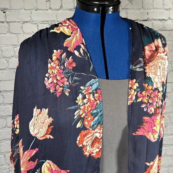 Umgee Floral Spring Bloom Cocoon Kimono Long Cardigan Wrap oversized Navy sz M/L - Picture 7 of 16